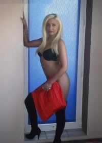 Индивидуалка Света +7(981)284-95-14 с 3 размером груди предлагает профессиональные секс и интим услуги возле метро Горьковская в городе Санкте-Петербург - фото 3